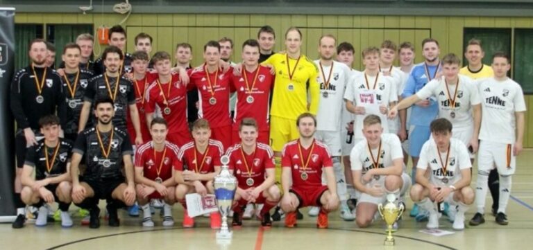 SV Oberschledorn/Grafschaft triumphiert beim 15. Tenne-Cup