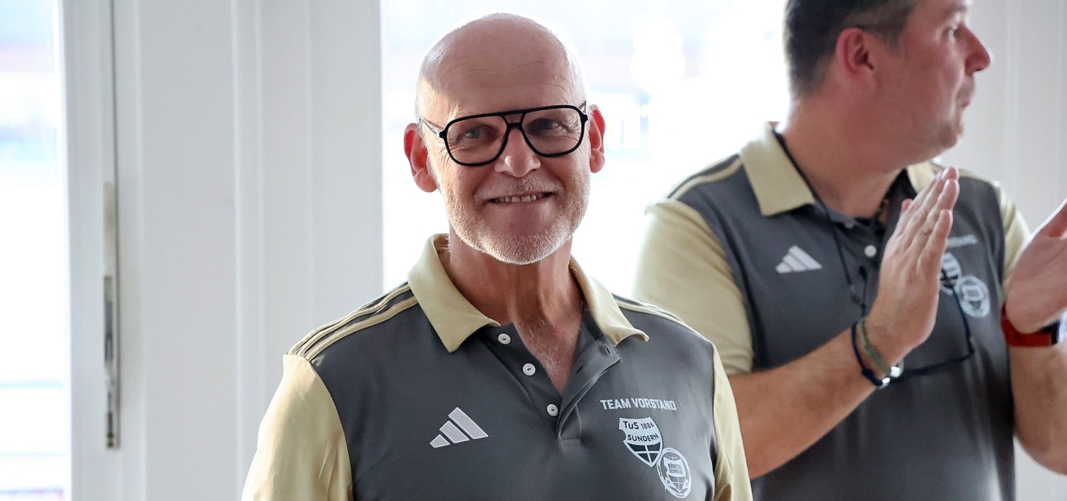 TuS Sundern ehrt Andreas Mühle für 44 Jahre als Trainer
