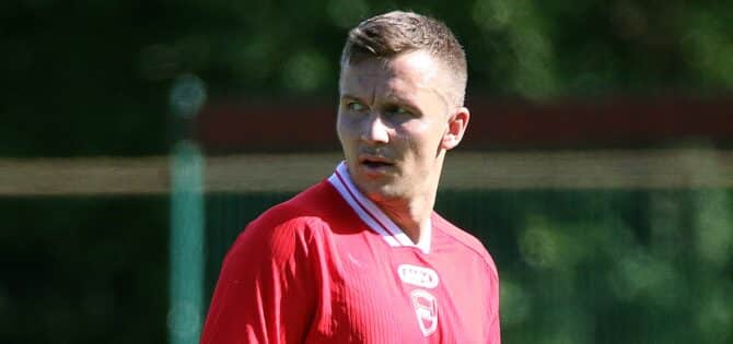 Tim Schrage: „Derby gegen den FC Lennestadt ist schon eine geile Geschichte“