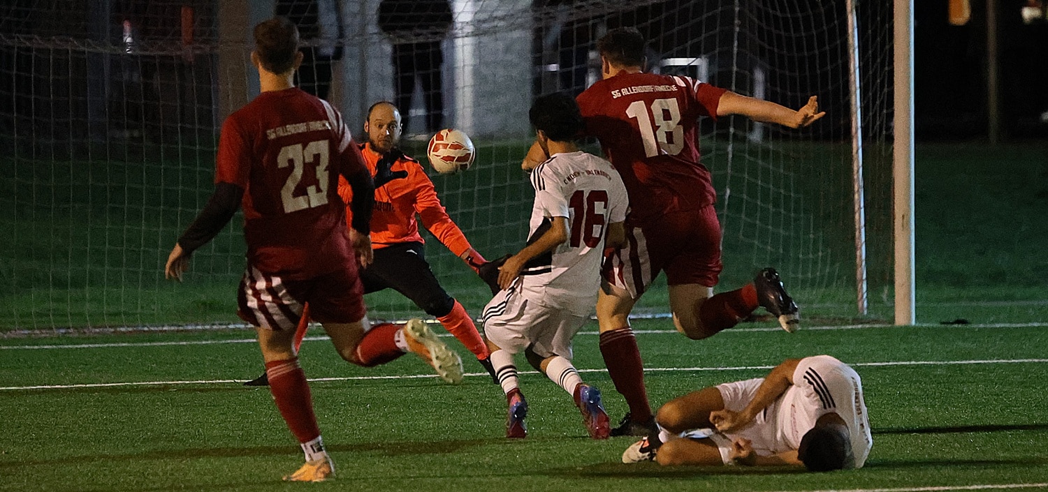 FC Neheim-Erlenbruch schlägt schon nach 21 Sekunden den Viertelfinal-Kurs ein