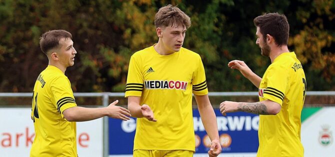Kellerkinder finden in die Spur: Marsberg macht aus 0:3 noch ein 5:4